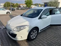 Gebraucht Renault Mégane GrandTour 115 PS (84 kW) 2011 Weiß Kombi