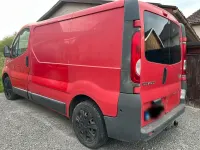 Gebraucht Renault Trafic 90 PS (66 kW) 2010 Rot Van / Kleinbus