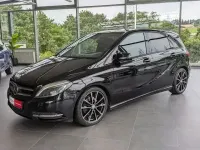 Gebraucht Mercedes B200 Night 136 PS (100 kW) 2012 Schwarz Kleinwagen