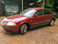 Gebraucht VW Passat 101 PS (74 kW) 2001 Rot Limousine