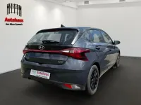 Gebraucht Hyundai i20 Trend 101 PS (74 kW) 2022 Grau Kleinwagen
