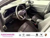 Gebraucht VW Golf VIII Goal 150 PS (110 kW) 2025 Weiss Limousine