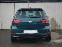 Gebraucht VW Golf VII Highline 150 PS (110 kW) 2017 Dunkelgrün Limousine