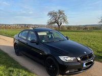 Gebraucht BMW 320 163 PS (119 kW) 2007 Schwarz Limousine