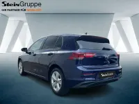 Gebraucht VW Golf VIII Life 150 PS (110 kW) 2023 Blau Limousine