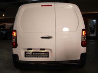 Gebraucht Peugeot E-Partner Premium 100 kW (136 PS) 2023 Weiß Van / Kleinbus