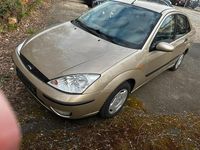 Gebraucht Ford Focus 100 PS (73 kW) 2002 Gold Limousine