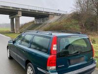 Gebraucht Volvo V70 140 PS (102 kW) 2001 Grün Kombi