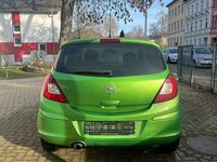Gebraucht Opel Corsa Color Edition 87 PS (63 kW) 2011 Grün Kleinwagen