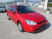 Gebraucht Ford Focus Ambiente 75 PS (55 kW) 2001 Rot Limousine
