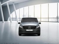 Gebraucht Mercedes Vito 163 PS (119 kW) 2024 Hightechsilber metallic Van