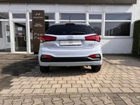 gebraucht Hyundai i20 Advantage SHZ LenkradHZG Temp Klima Touchscreen Apple CarPlay Spurhalteass. Berganfahrass.