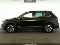 Gebraucht VW Tiguan IQ Drive 150 PS (110 kW) 2019 Deep black perleffekt SUV