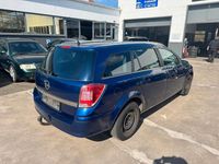 Gebraucht Opel Astra Edition 90 PS (66 kW) 2009 Blau Kombi