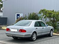gebraucht Mercedes E200 Classic W210 Benzin Automatik TÜV Neu ! AHK !