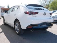 Używany Mazda 3 Selection 122 KM (89 kW) 2019 Biały Sedan/Limuzyna
