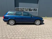 Używany Audi A4 S-Line 165 KM (121 kW) 1998 Niebieski Kombi