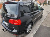 Gebraucht VW Touran Highline 140 PS (102 kW) 2015 Schwarz Van / Kleinbus