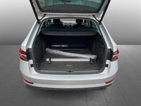 Gebraucht Skoda Superb Style 200 PS (147 kW) 2022 Brillantsilber metallic Kombi