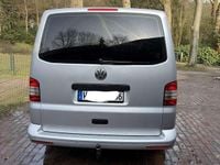 Second-hand VW T5 140 CP (102 kW) 2015 Argintiu Van