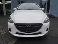 Gebraucht Mazda 2 Center-Line 90 PS (66 kW) 2016 Weiß Limousine