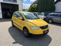 Gebraucht VW Fox Basis 54 PS (39 kW) 2005 Gelb Kleinwagen