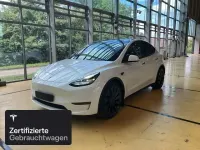 Gebraucht Tesla Model Y Performance 392 kW (533 PS) 2023 Pearl white multicoat SUV