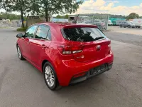 Gebraucht Kia Rio DREAM-TEAM Edition 84 PS (61 kW) 2017 Rot Limousine