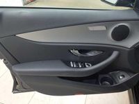 Gebraucht Mercedes E300 194 PS (142 kW) 2022 Schwarz Kombi