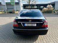 Gebraucht Mercedes E420 Avantgarde 314 PS (230 kW) 2006 Schwarz Limousine