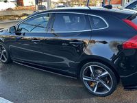 Gebraucht Volvo V40 R-Design 190 PS (139 kW) 2015 Limousine