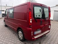 Gebraucht Opel Vivaro 145 PS (106 kW) 2007 Rot Van / Kleinbus