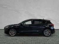 Gebraucht Ford Focus ST-Line 125 PS (91 kW) 2022 Agate black Limousine