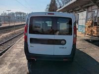 Gebraucht Fiat Doblò 90 PS (66 kW) 2013 Weiß Van / Kleinbus