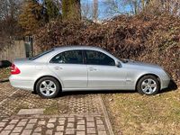 Gebraucht Mercedes E200 163 PS (119 kW) 2005 Silber Limousine