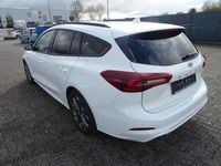Gebraucht Ford Focus ST-Line 155 PS (114 kW) 2024 Weiß Kombi