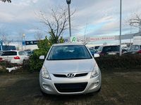 Gebraucht Hyundai i20 74 PS (54 kW) 2009 Grau Kleinwagen