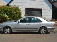 Gebraucht Mercedes E220 Elegance 143 PS (105 kW) 2000 Silber Limousine