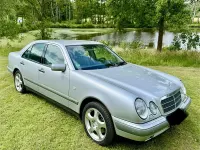 Gebraucht Mercedes E320 Elegance 224 PS (164 kW) 1999 Silber Limousine