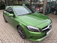 Gebraucht Mercedes A160 Urban 102 PS (75 kW) 2016 Grün Limousine