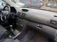 Gebraucht Toyota Avensis 129 PS (94 kW) 2004 Grau Limousine