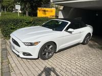 Gebraucht Ford Mustang 310 PS (228 kW) 2015 Weiß Cabrio