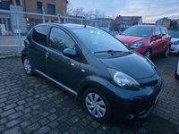 Gebraucht Toyota Aygo 68 PS (50 kW) 2012 Schwarz Kleinwagen