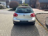Gebraucht VW Golf IV Sportline 116 PS (85 kW) 2004 Reflexsilber metallic Kleinwagen