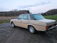 Gebraucht Mercedes W114 120 PS (88 kW) 1973 Beige Limousine