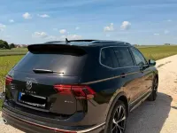 Gebraucht VW Tiguan Allspace R 200 PS (147 kW) 2024 Schwarz SUV