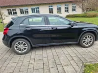 Używany Mercedes GLA180 122 KM (89 kW) 2016 Czarny SUV