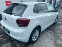 Gebraucht VW Polo Highline 95 PS (69 kW) 2018 Weiß Kleinwagen