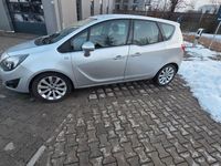 Gebraucht Opel Meriva 99 PS (72 kW) 2011 Silber Van / Kleinbus