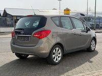 Gebraucht Opel Meriva Edition 110 PS (80 kW) 2014 Braun Van / Kleinbus